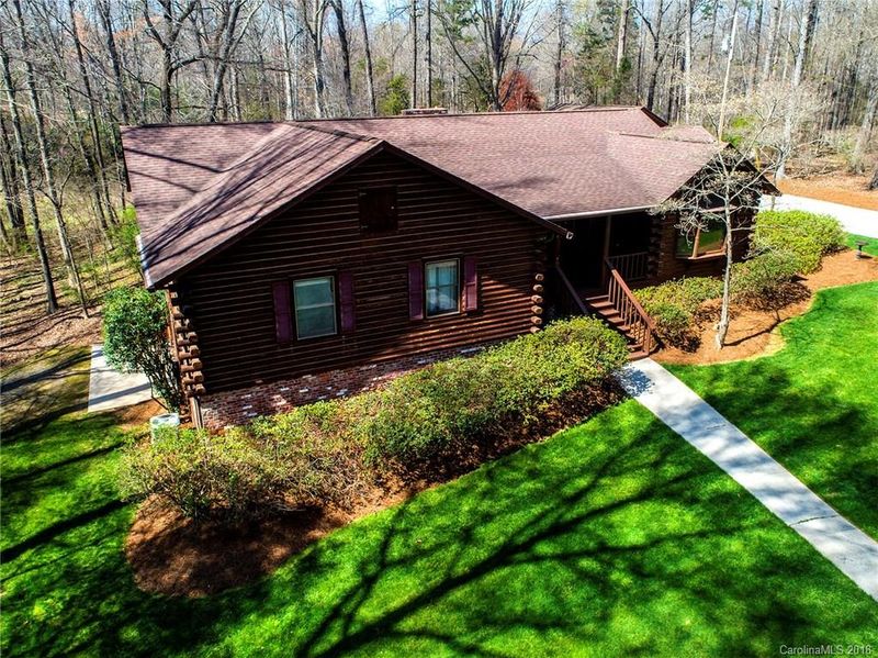 3232 Michelle Dr, Weddington, NC 28104