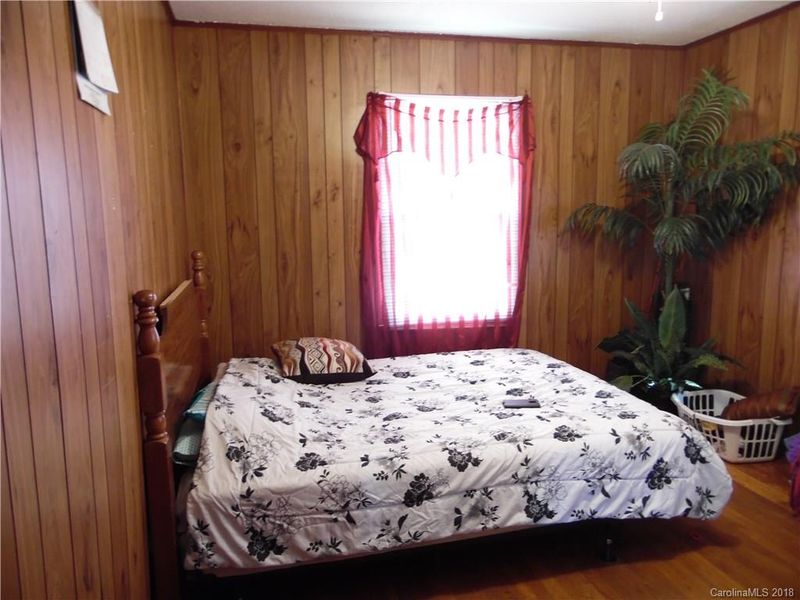 105 Paris Ct, Chester, SC 29706