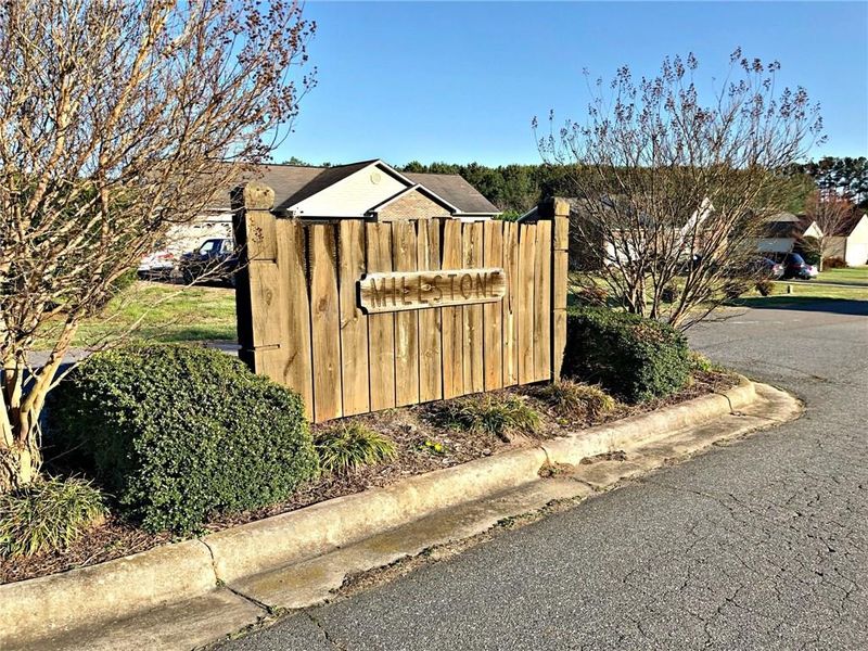 4856 Stone Dr, Conover, NC 28613