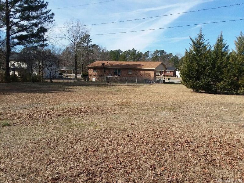 2242 N Driftwood Ln, Lancaster, SC 29720