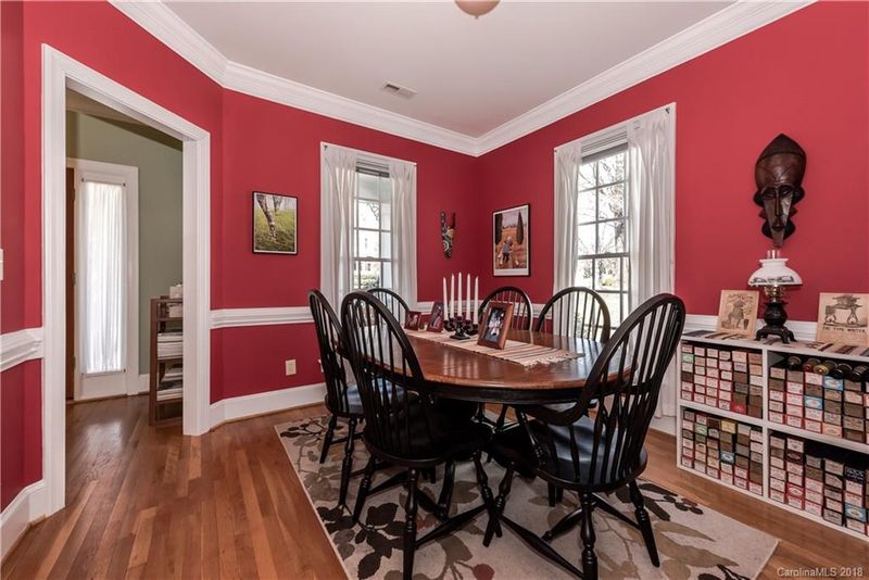206 Mcconnell Dr, Davidson, NC 28036