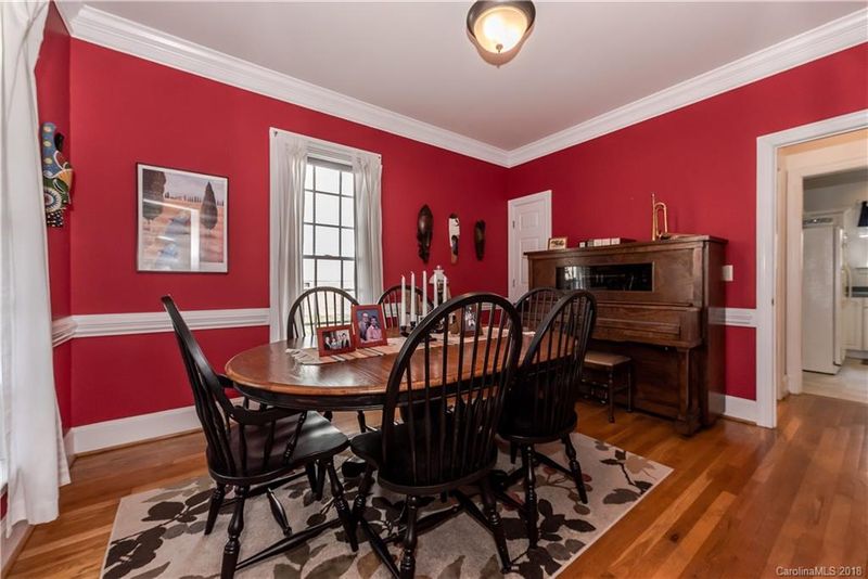 206 Mcconnell Dr, Davidson, NC 28036