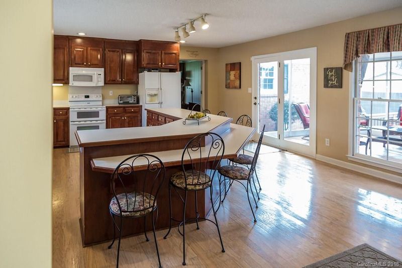 1802 Independence Sq #5, Kannapolis, NC 28081