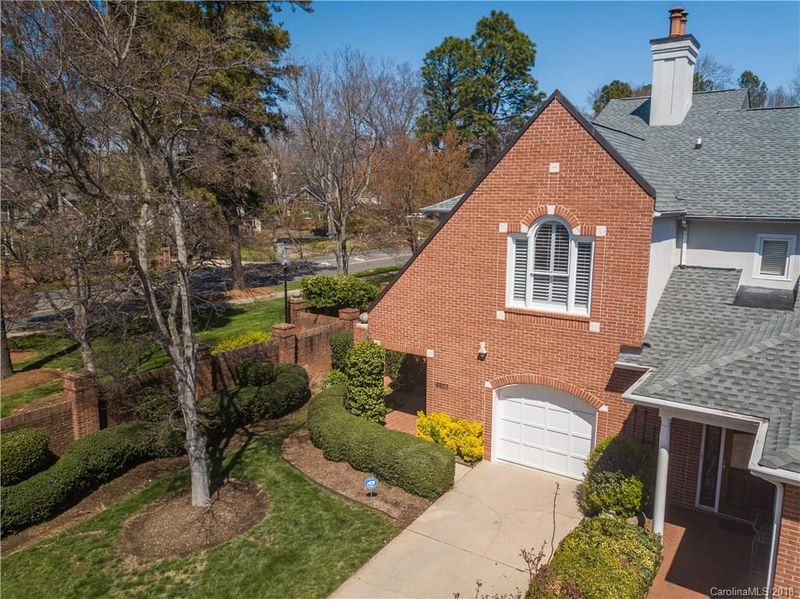 6023 Sharon Rd, Charlotte, NC 28210