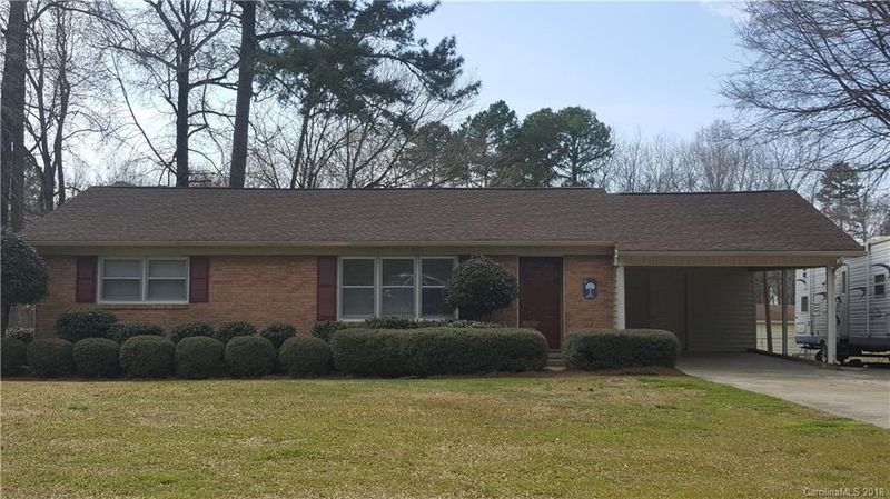 1820 Old Hillside Dr, Lancaster, SC 29720