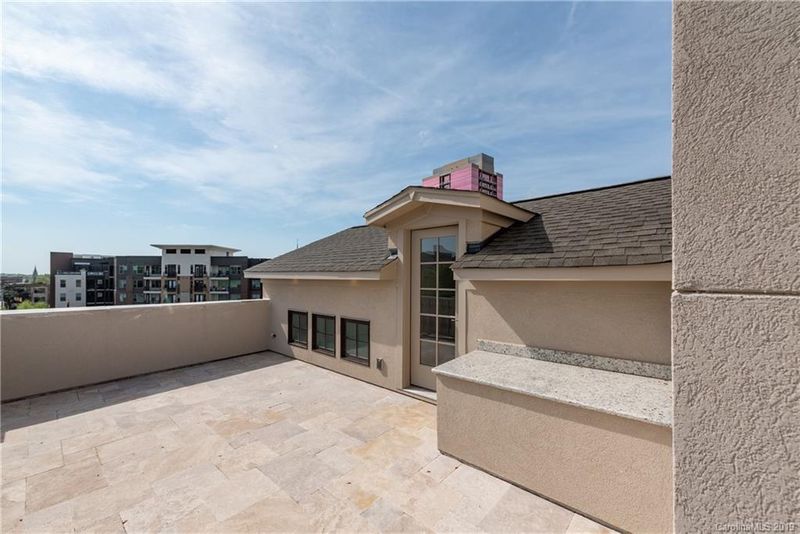 210 Carson Blvd E #11, Charlotte, NC 28203