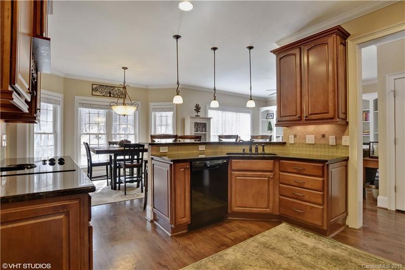 4212 Barbrick St, Sherrills Ford, NC 28673