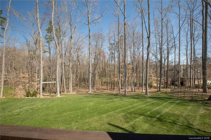 7811 Burning Ridge Dr, Stanley, NC 28164