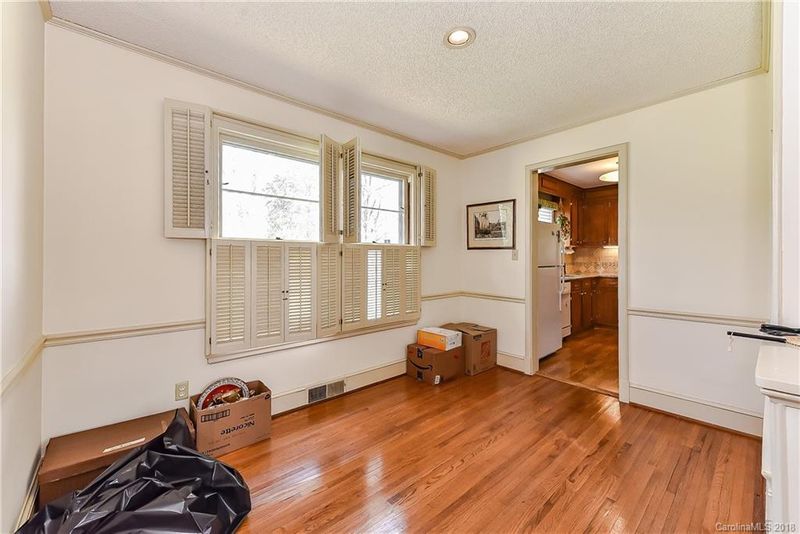 3239 Fairfax Dr, Charlotte, NC 28209