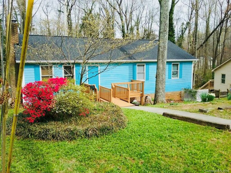 727 Ascot Dr, Charlotte, NC 28215