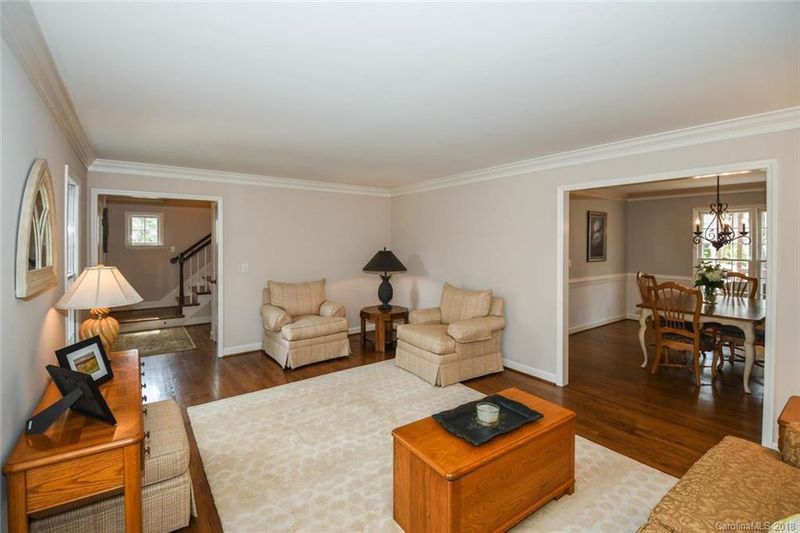 2232 Streatley Ln, Matthews, NC 28105
