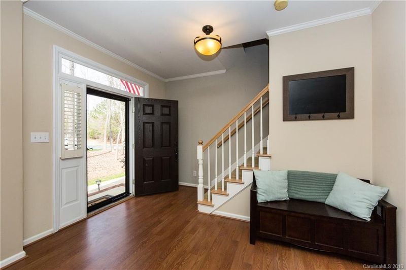 801 Laurel Fork Dr, Matthews, NC 28105