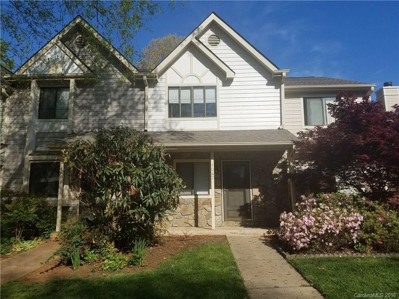 4067 North Course Dr, Charlotte, NC 28277