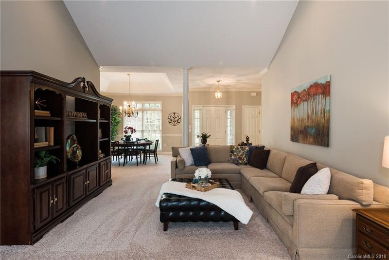 5404 Ashbury Ln, Davidson, NC 28036