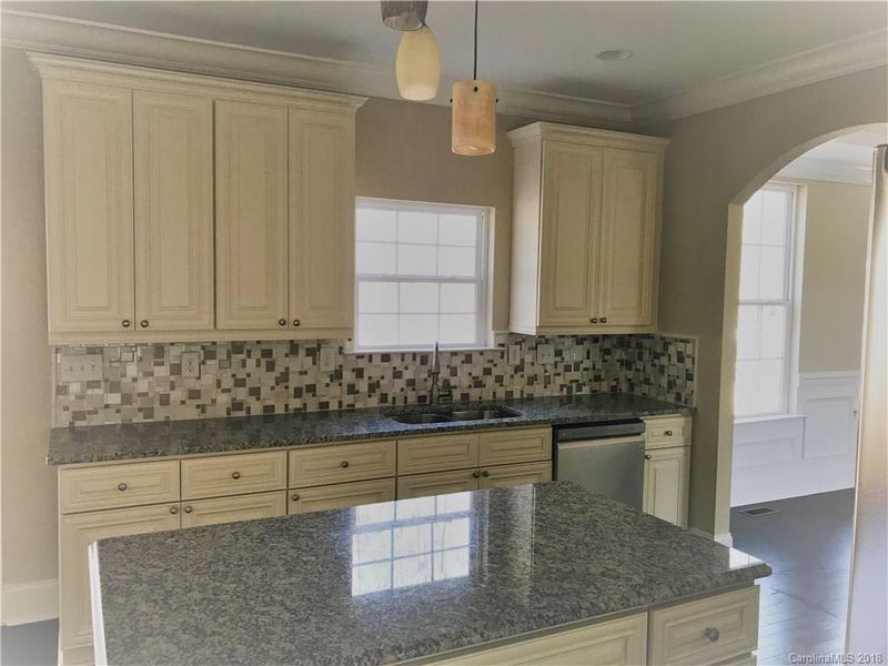 6909 Plott Rd, Charlotte, NC 28215