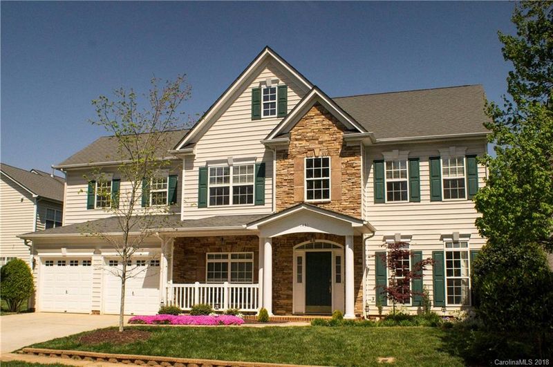 1431 Bedlington Dr NW, Charlotte, NC 28269