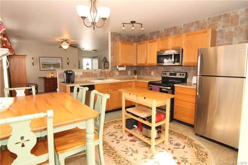 1456 Matthew Allen Cir, Kannapolis, NC 28081