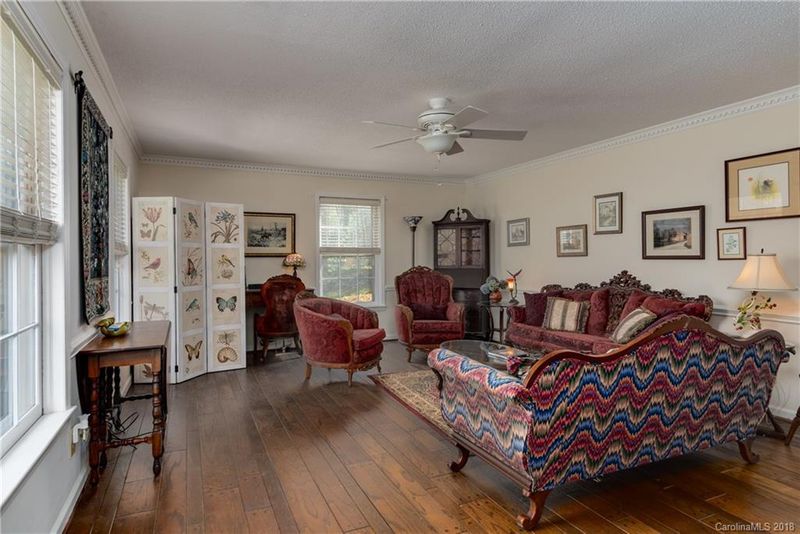 120 Jonas Dr, Lincolnton, NC 28092