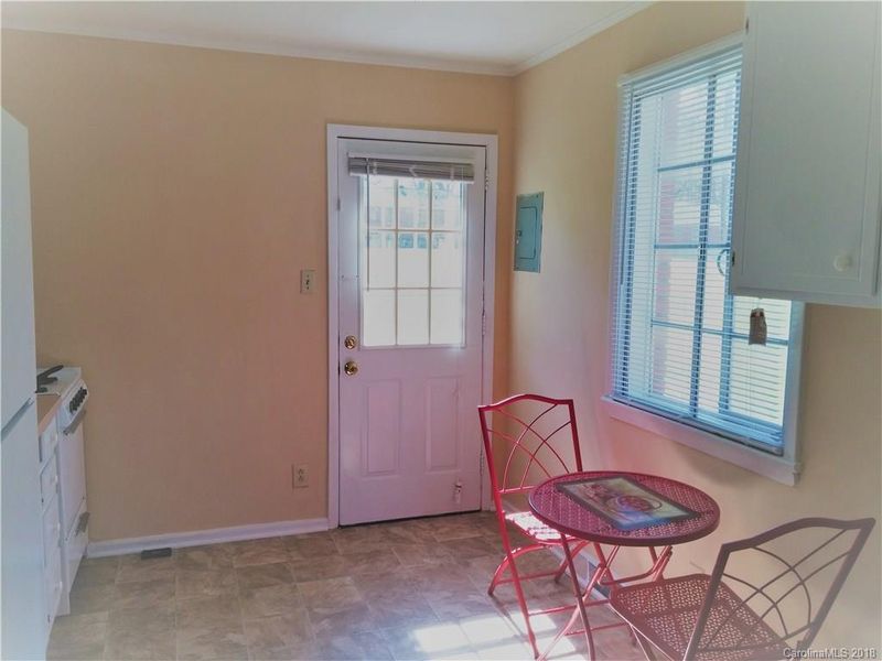 3221 Marlborough Rd, Charlotte, NC 28208