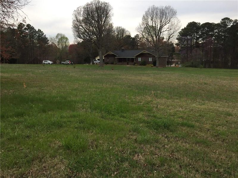 2201 Wt Carpenter Dr, Lincolnton, NC 28092