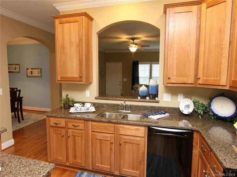 112 Ping Ct, Statesville, NC 28677