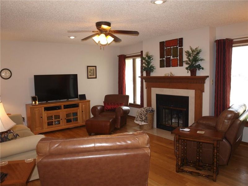 2140 35th Avenue Dr NE, Hickory, NC 28601