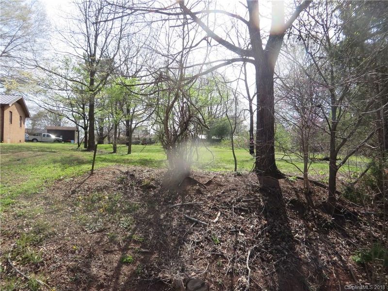 222 E Edison Dr #806, Statesville, NC 28625