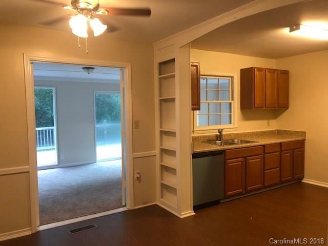 3617 Slagle Dr, Charlotte, NC 28215