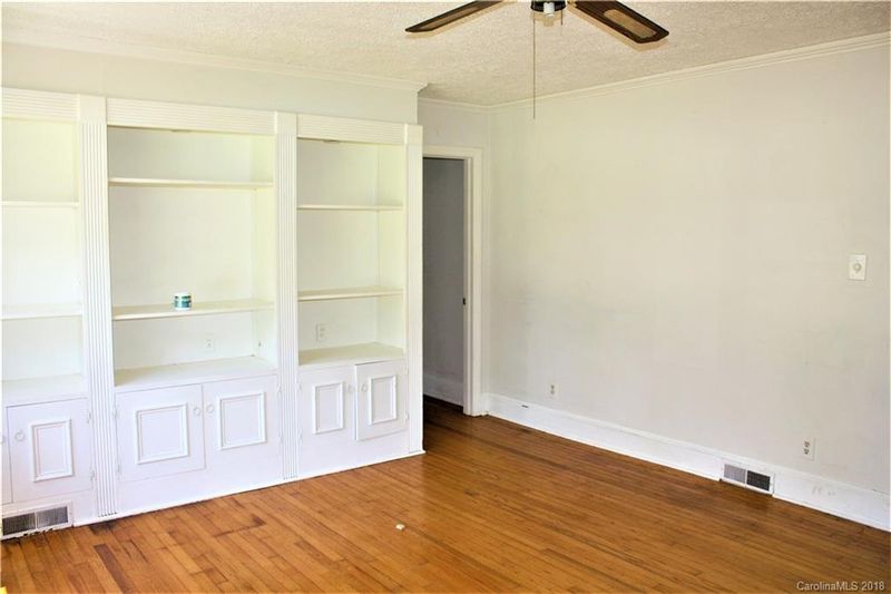 3139 June Dr, Charlotte, NC 28205