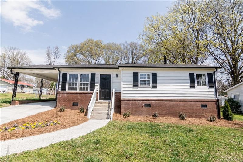 105 Crestview Dr, Concord, NC 28027