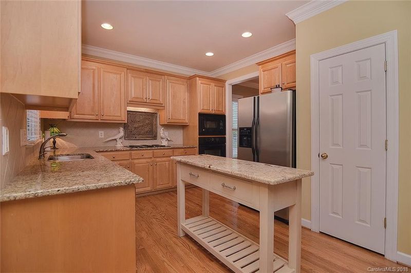 3102 Quiet Cv, Tega Cay, SC 29708