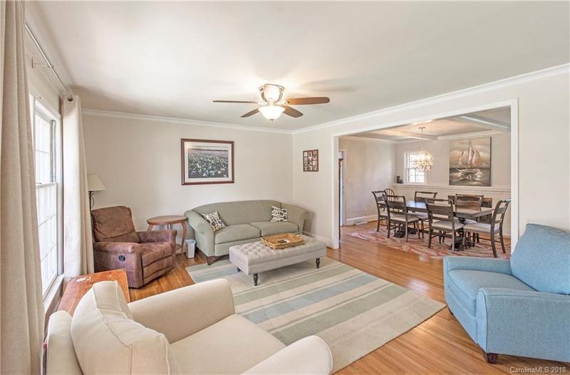 1117 Bevis Dr, Charlotte, NC 28209
