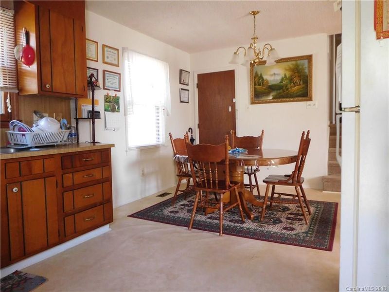 4884 Springhaven Dr #13, Conover, NC 28613