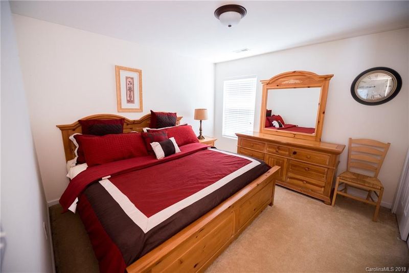 227 Rook Rd, Charlotte, NC 28216