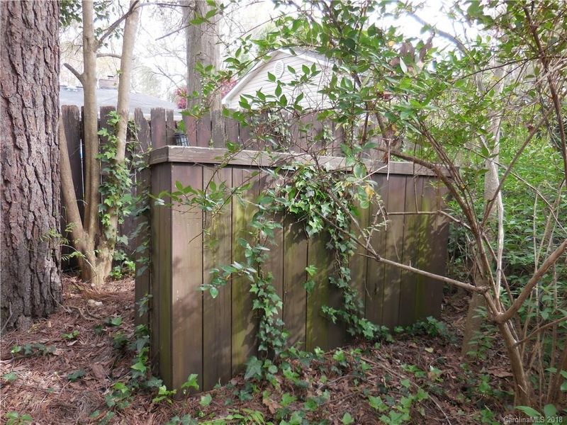 1410 Midwood Dr, Gastonia, NC 28052