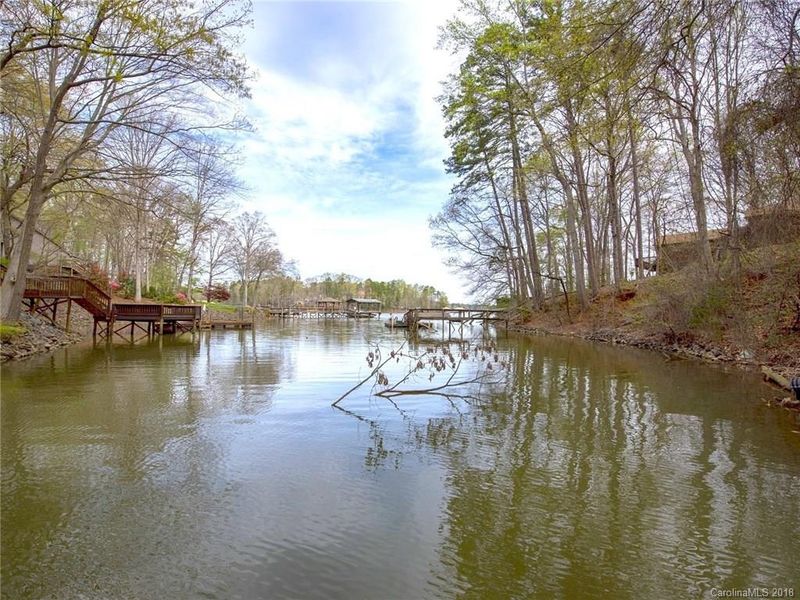 413 Armstrong Rd, Belmont, NC 28012