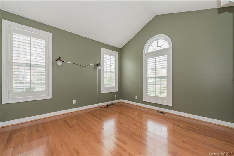 504 Castlestone Ln, Matthews, NC 28104