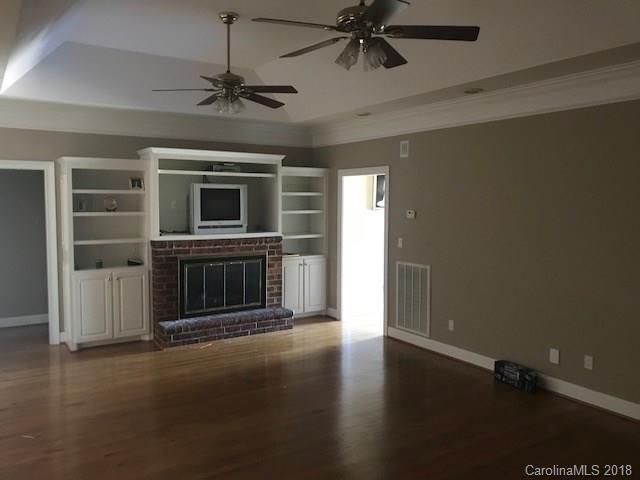 1235 Springlake Rd, York, SC 29745