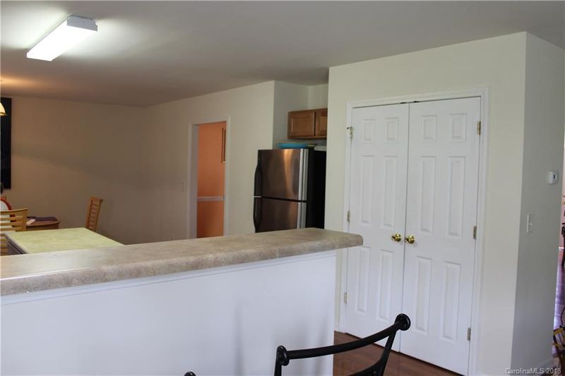 8426 Oak Dr, Charlotte, NC 28269