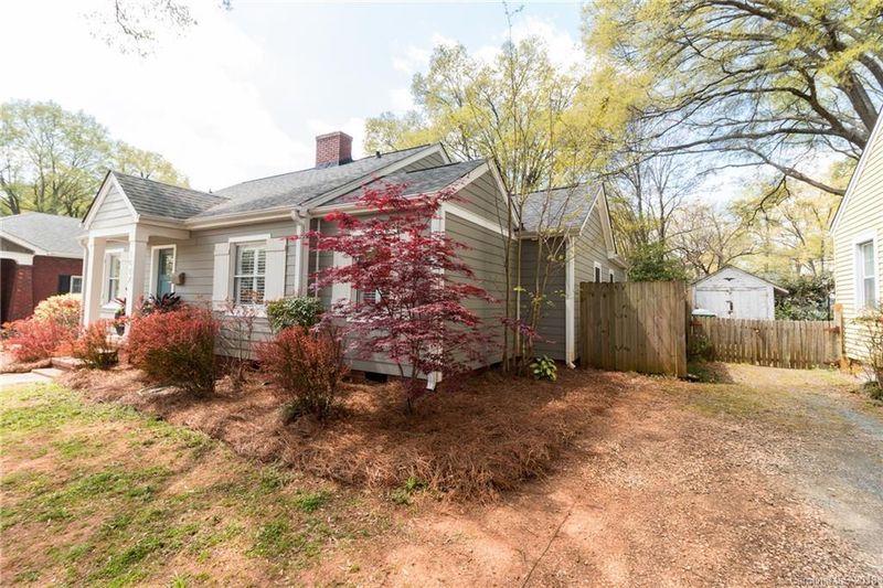 1437 Ivey Dr, Charlotte, NC 28205