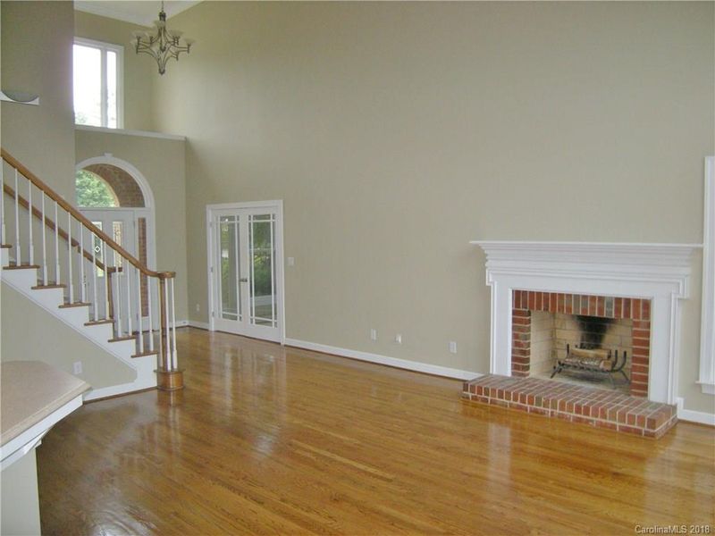9656 Chaumont Ln, Charlotte, NC 28277