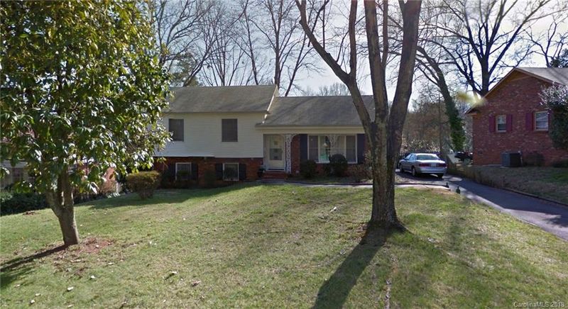 1812 Edgewater Dr #17, Charlotte, NC 28210