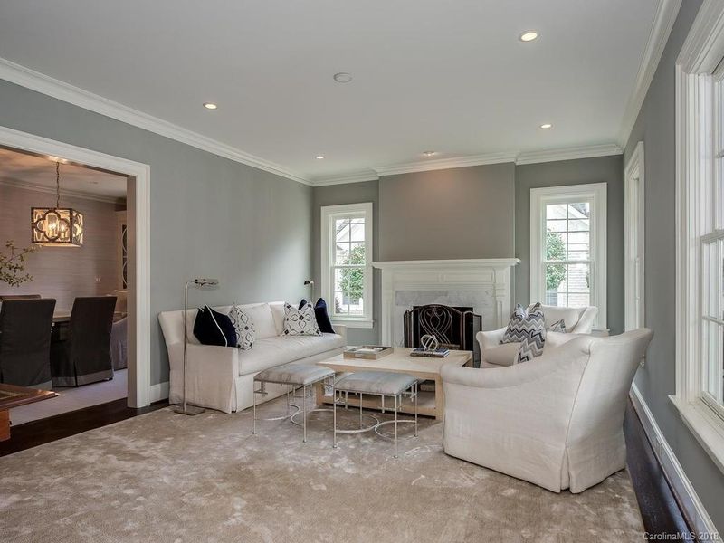 1921 Beverly Dr, Charlotte, NC 28207