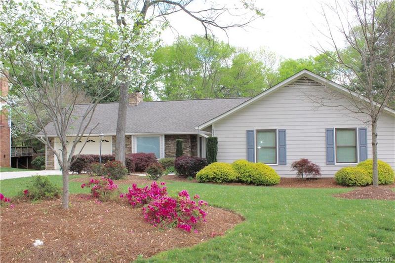 5331 Camilla Dr, Charlotte, NC 28226