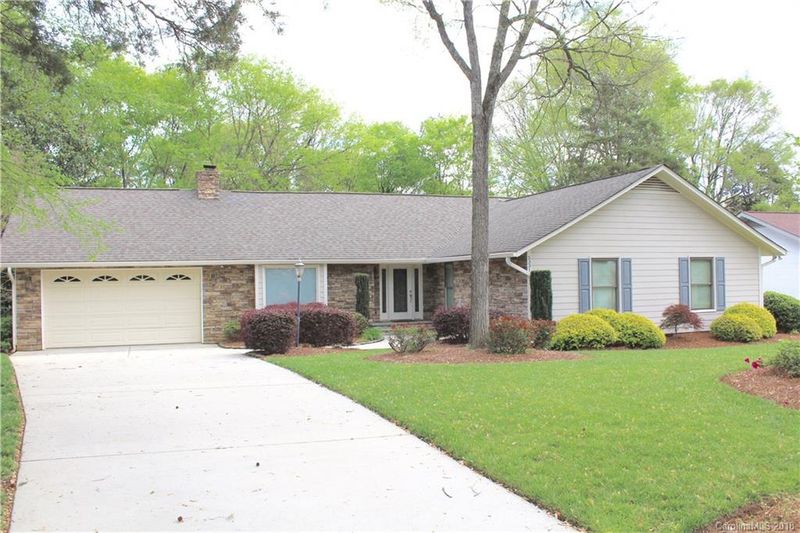 5331 Camilla Dr, Charlotte, NC 28226