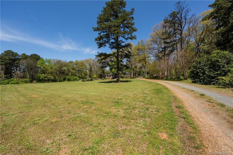 4216 Freedom Dr #11, Charlotte, NC 28208
