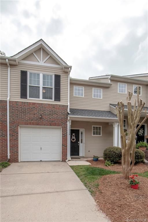 17038 Commons Creek Dr, Charlotte, NC 28277