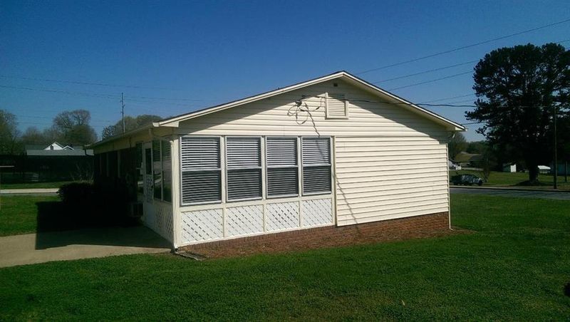 321 E Boyd St #9 & 10, Maiden, NC 28650