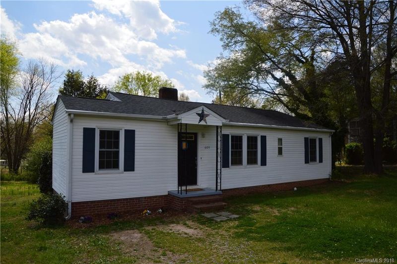 609 Davis Park Rd, Gastonia, NC 28052