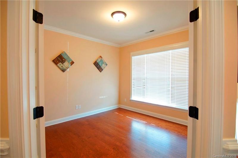 9301 Ardrey Woods Dr, Charlotte, NC 28277
